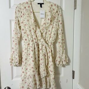 Forever 21 Ivory Floral Long Sleeve Dress